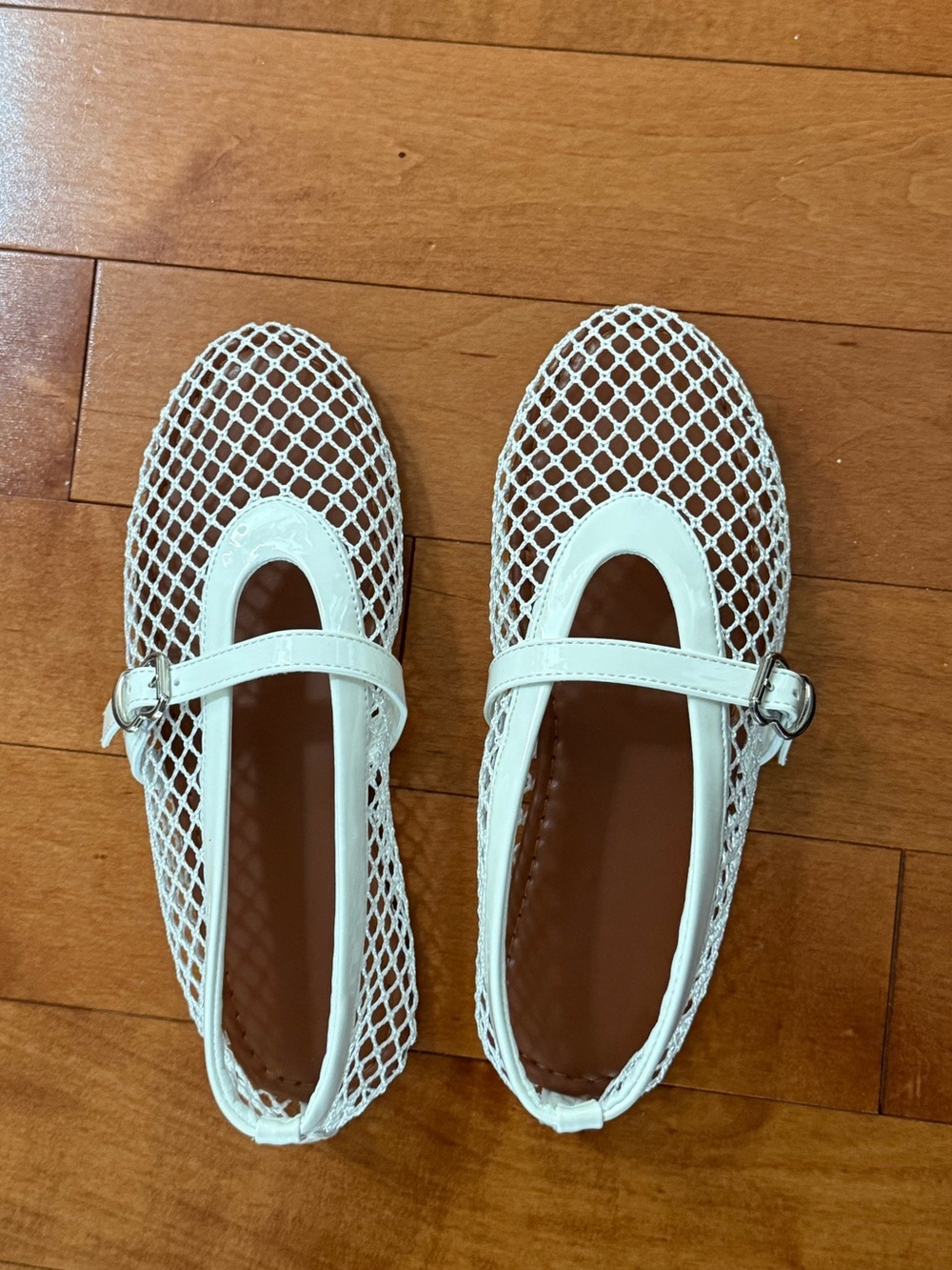 Women’s flats